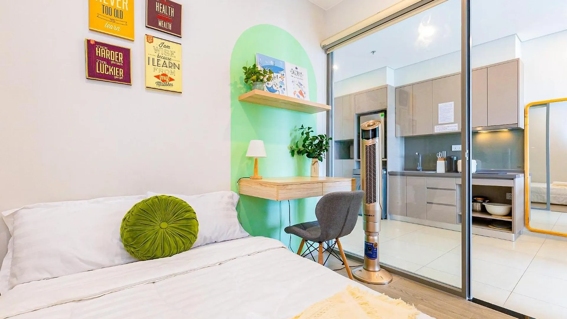 The Song Apartment Vung Tau-Swimming Pool-Near Beach Vietnam