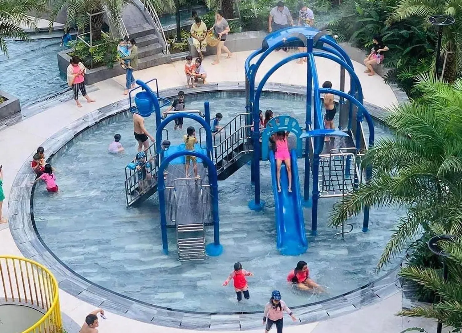 The Song Apartment Vung Tau-Swimming Pool-Near Beach