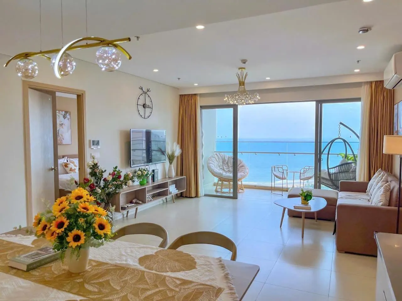 The Song Apartment Vung Tau-Swimming Pool-Near Beach